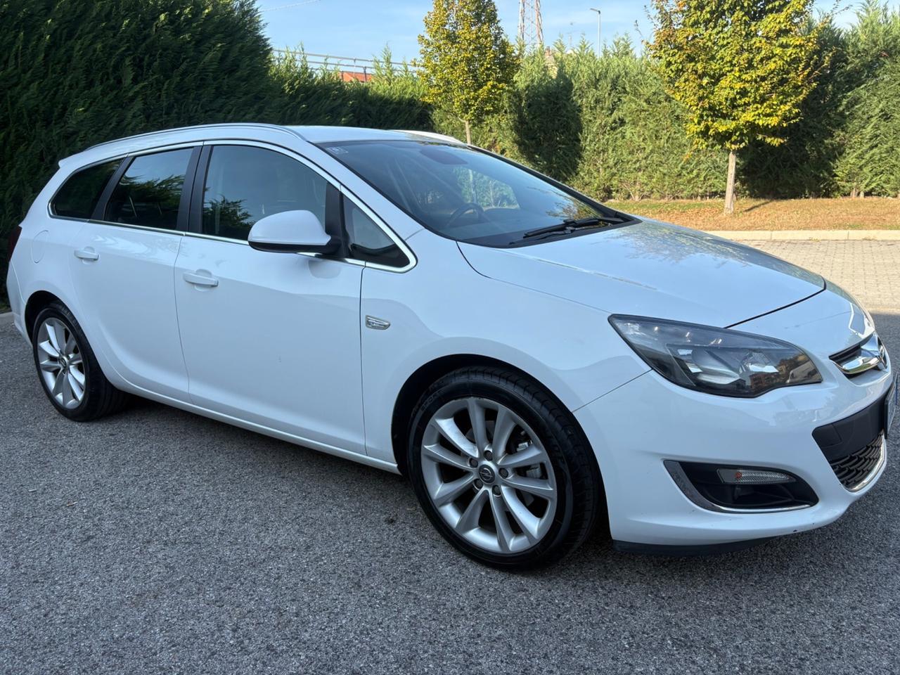 Opel Astra 1.6 CDTI EcoFLEX Sports 2015