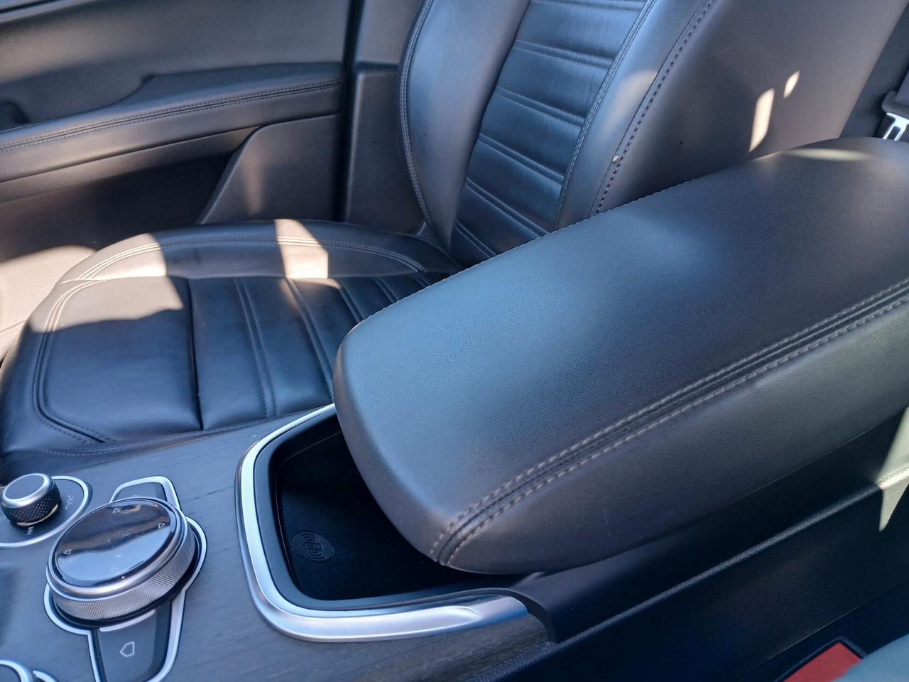 Alfa Romeo Stelvio 210 CV AT8 Q4 Ti 2021