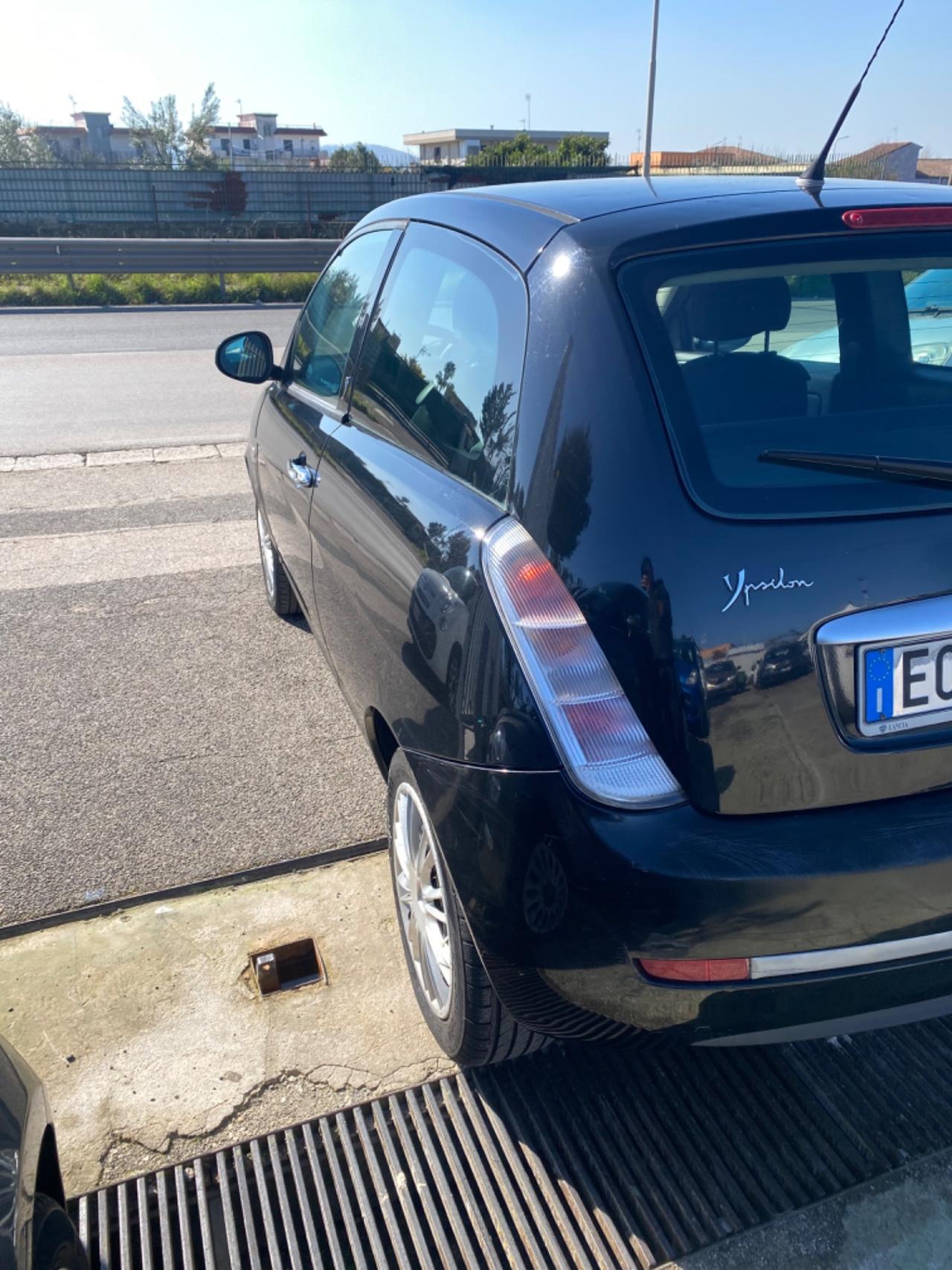 Lancia Ypsilon 1.2 Diva