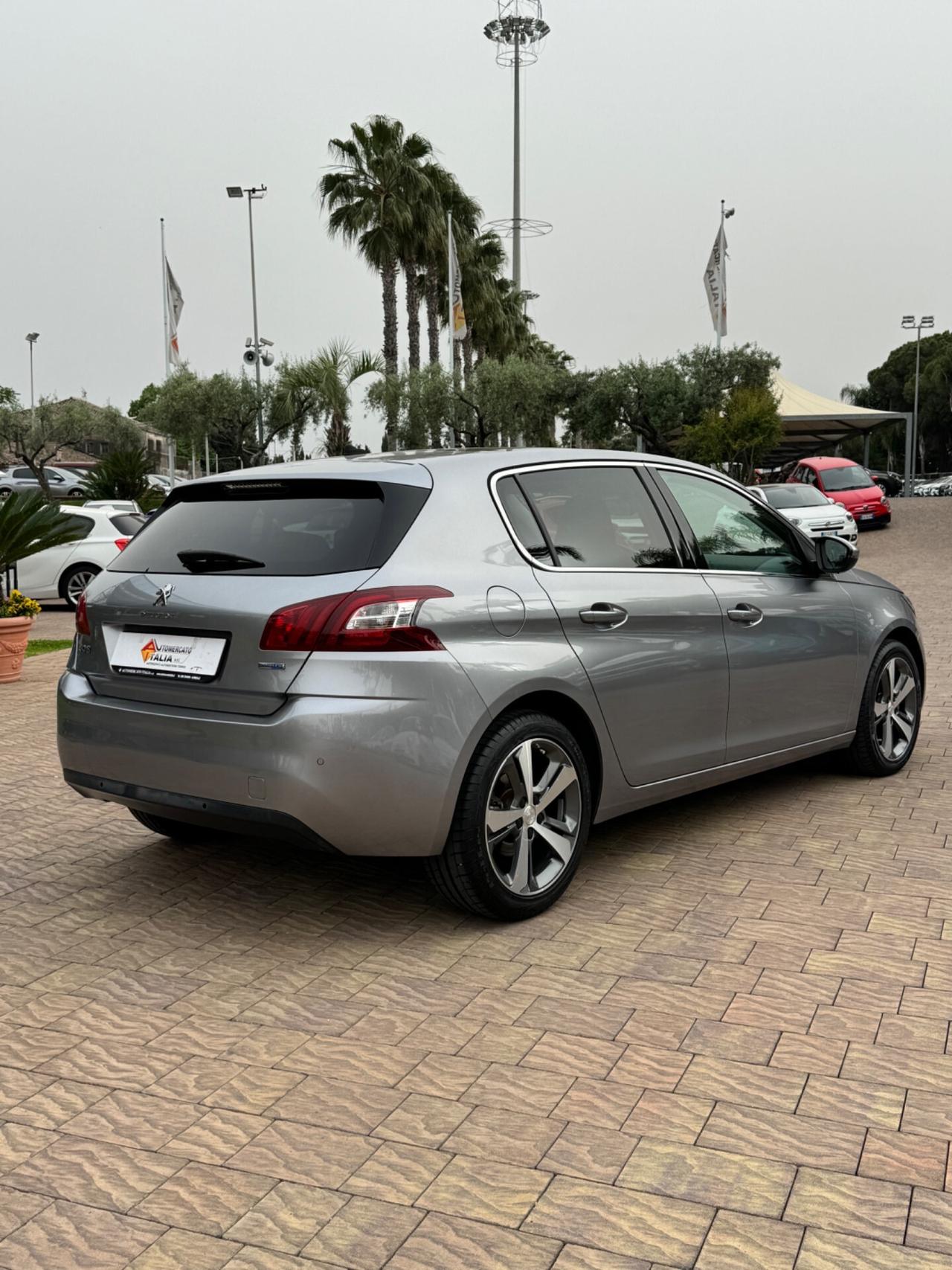 Peugeot 308 BlueHDi 120 S&S Allure