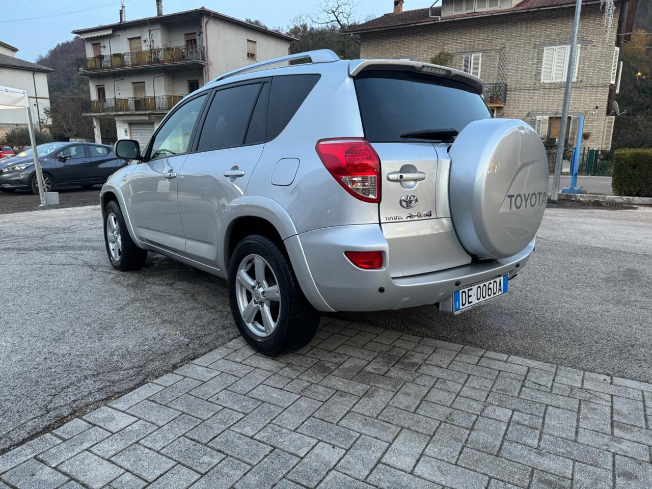 Toyota RAV 4 RAV4 2.2 D-4D 177 CV Luxury