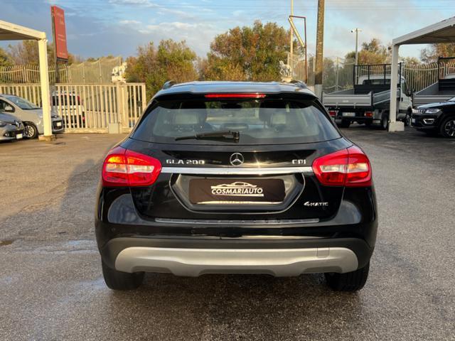 MERCEDES-BENZ GLA 200 d Automatic 4Matic Sport