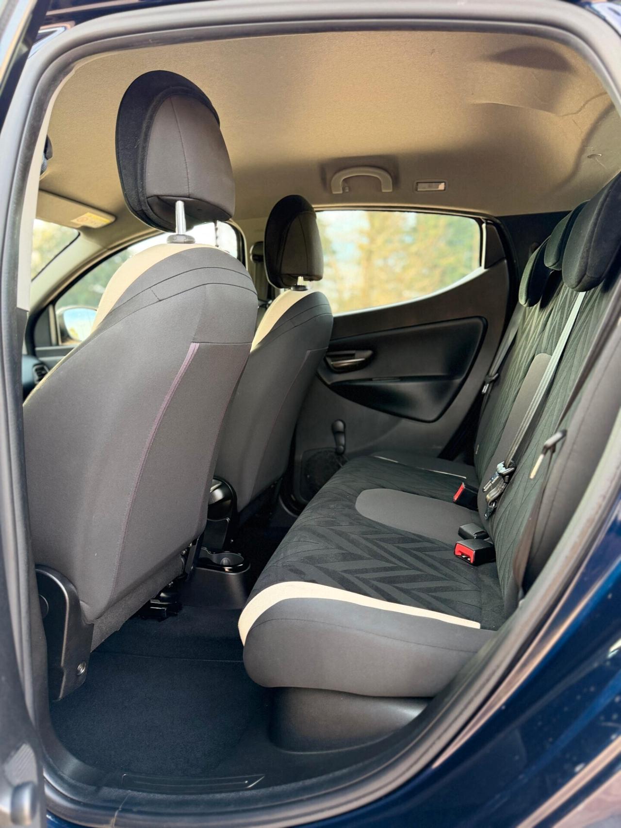 Lancia Ypsilon 1.2 69 CV 5 porte GPL Ecochic Platinum