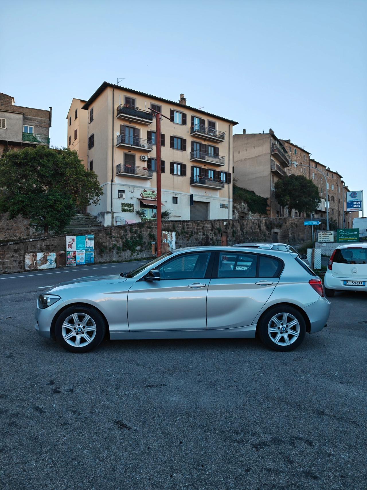 Bmw 116d 5p. Efficient Dynamics