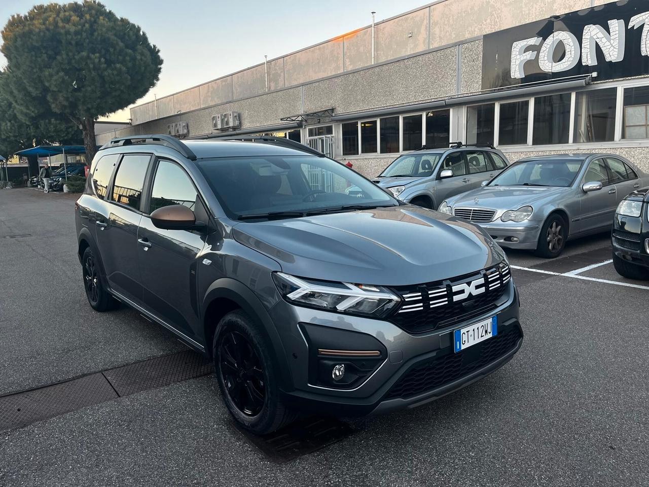 Dacia Jogger 1.6 Hybrid 140 7 posti Expression