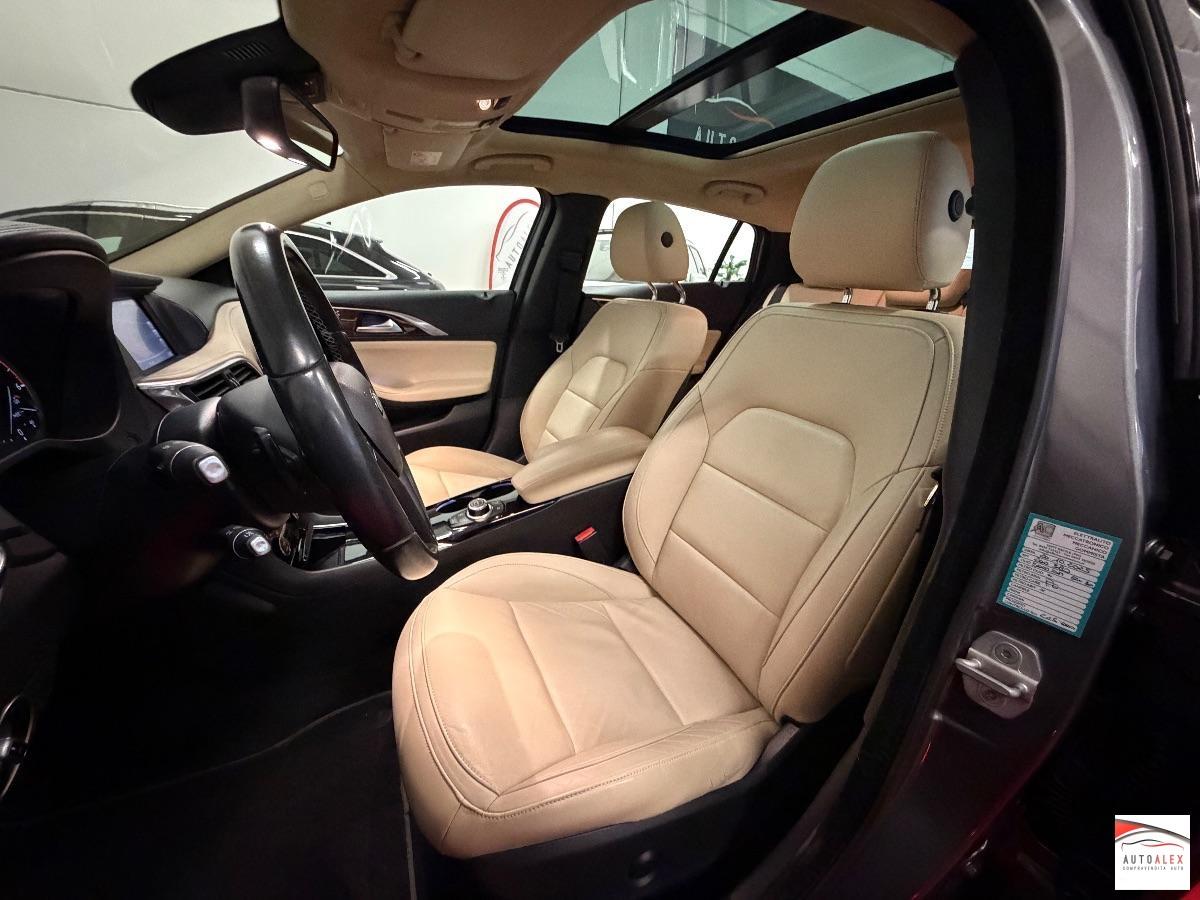 INFINITI - QX30 2.2d Premium Tech awd dct