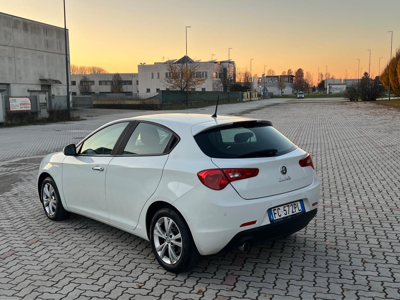 Alfa Romeo Giulietta 1.6 JTDm-2 120 CV Progression