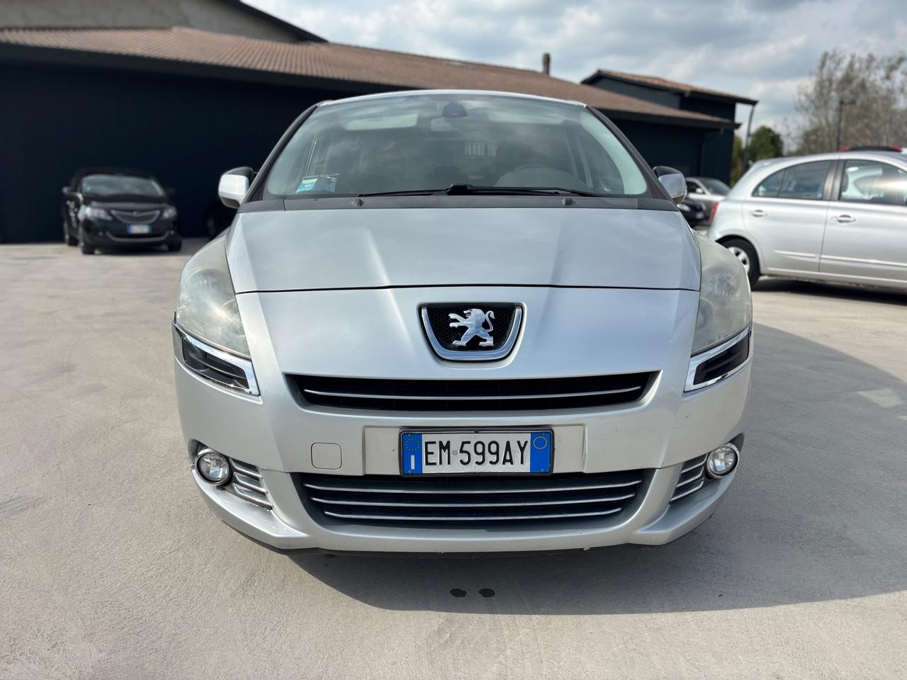 Peugeot 5008 1.6 HDi 112CV Access