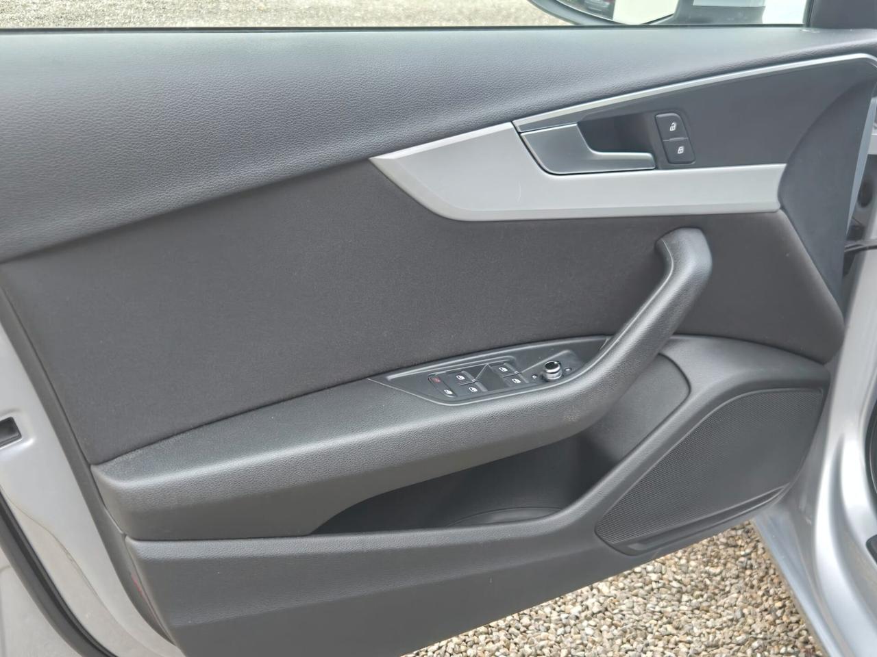 Audi A4 AVANT 2.0TDI SPORT 150 CV S-TRINIC