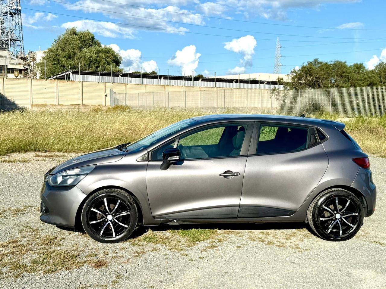 Renault Clio 1.5 Diesel 5 porte-Neopatentati-Permuta