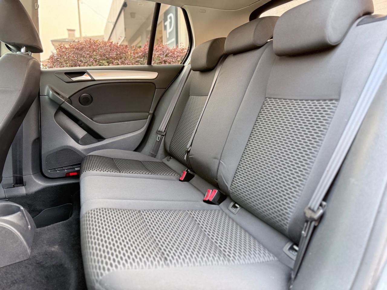 Volkswagen Golf 1.6 TDI DPF 5p. Highline