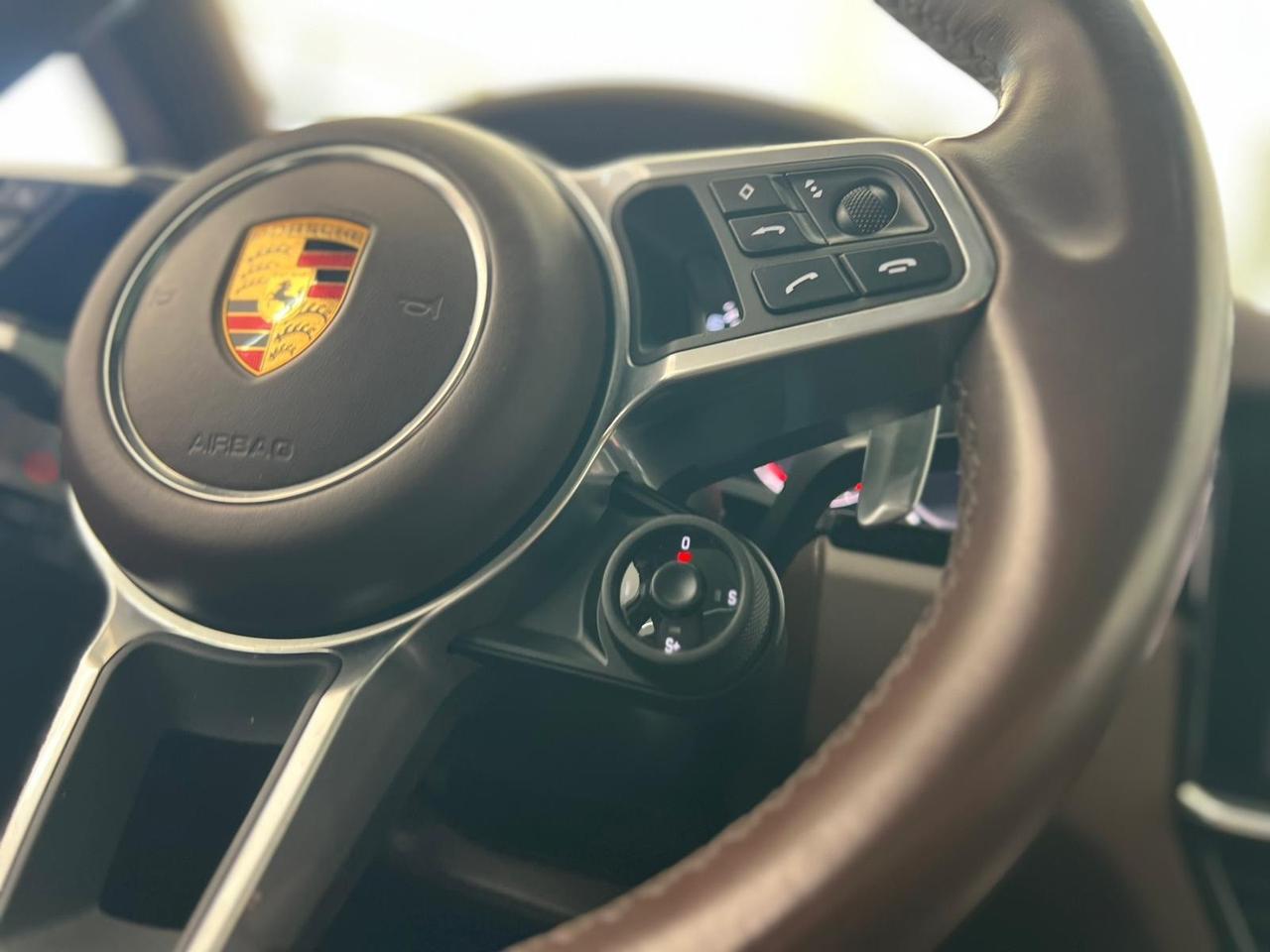 Porsche Cayenne Coupé 3.0 V6 Platinum Edition iva esposta