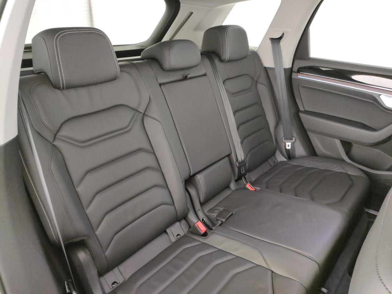 Volkswagen Touareg 3.0 v6 tdi scr elegance 231cv auto