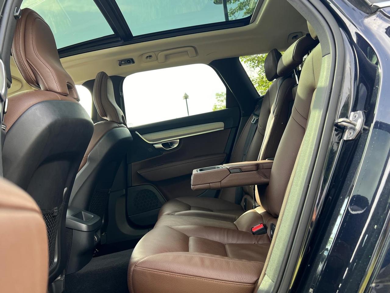 Volvo V90 D4 R-design