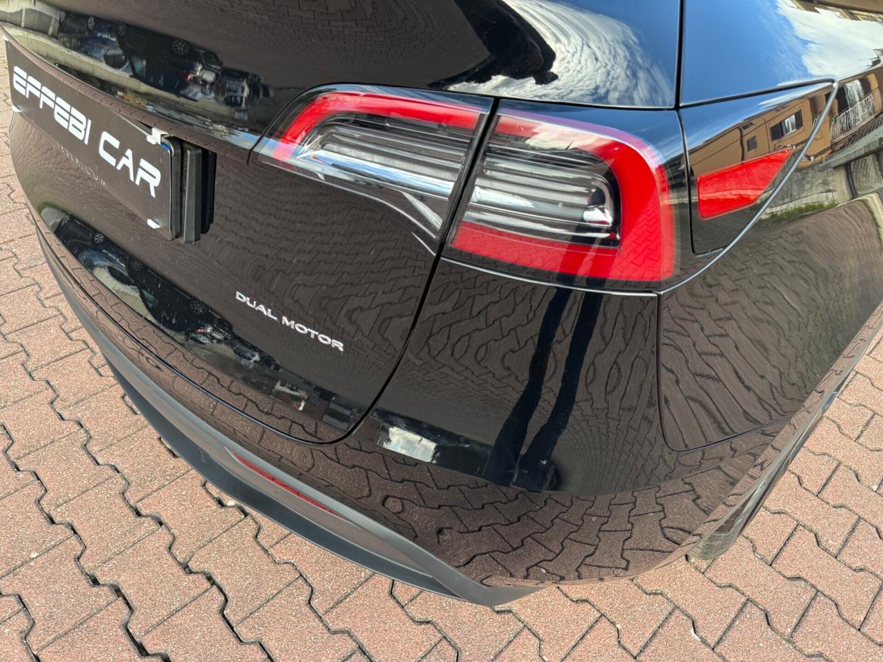 Tesla Model Y Dual Motor Long Range AWD