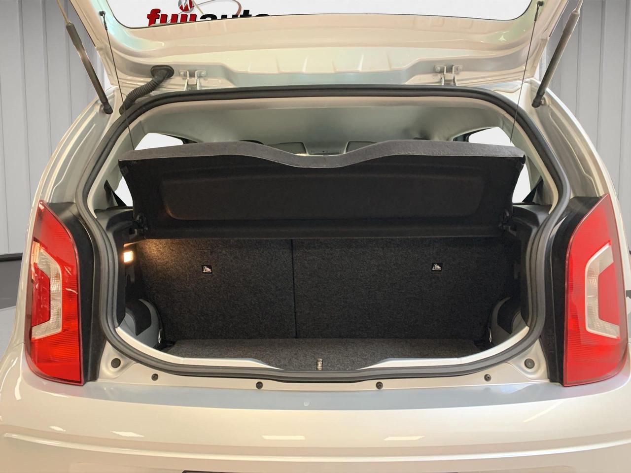 Volkswagen up! 5p 1.0 Club up! 75cv E6