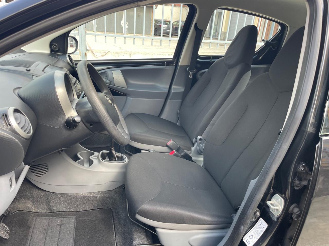 Toyota Aygo 1.0 12V VVT-i 5 porte Sol Connect