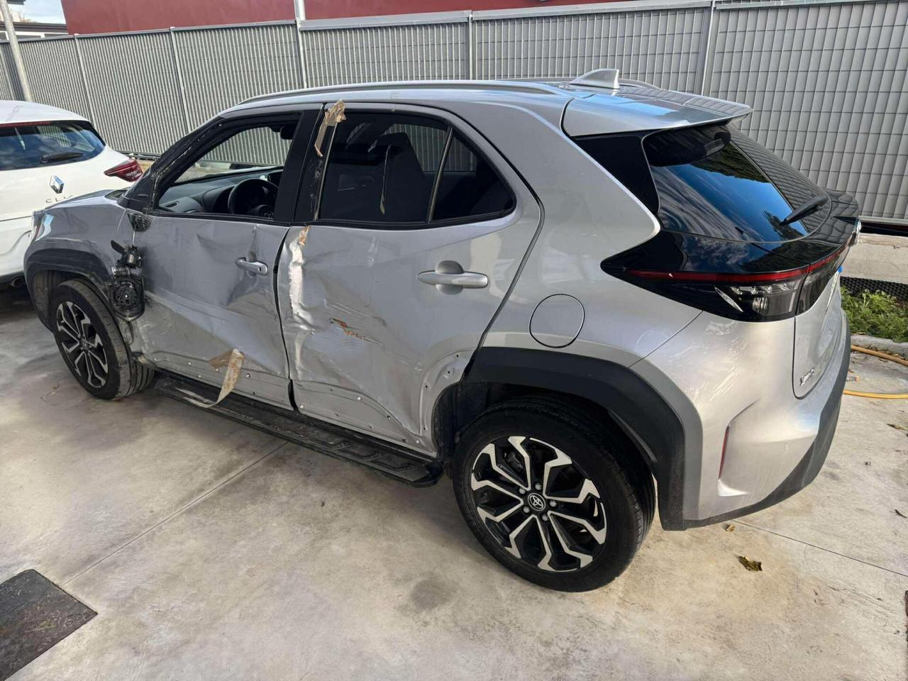 Toyota Yaris Cross 1.5 Hybrid 5p. E-CVT Lounge-2022