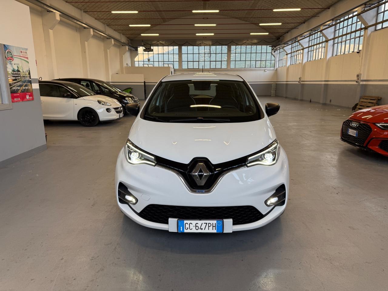 Renault ZOE Life R110 elettrica 2020 neopatentati