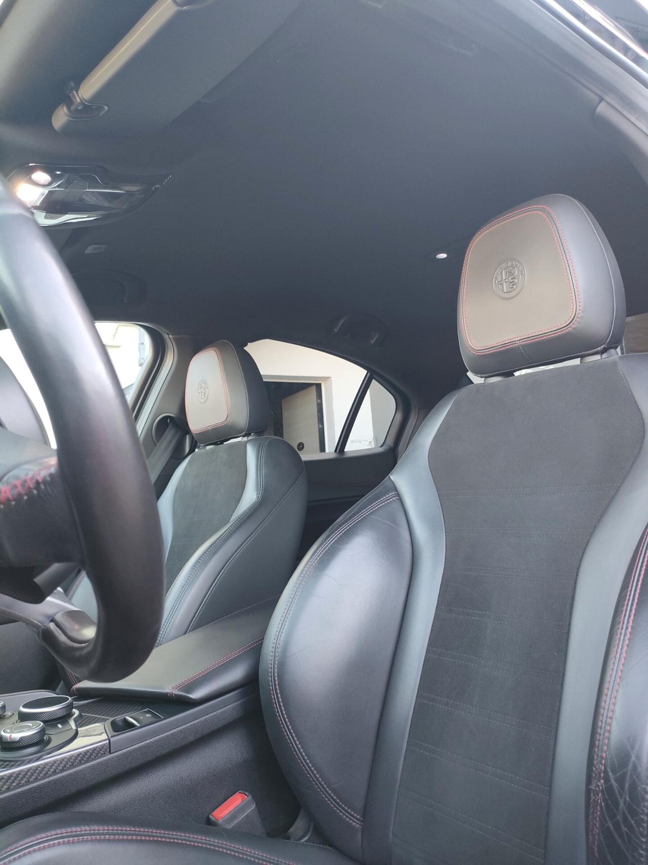 Alfa Romeo Giulia 2.9 T V6 Quadrifoglio