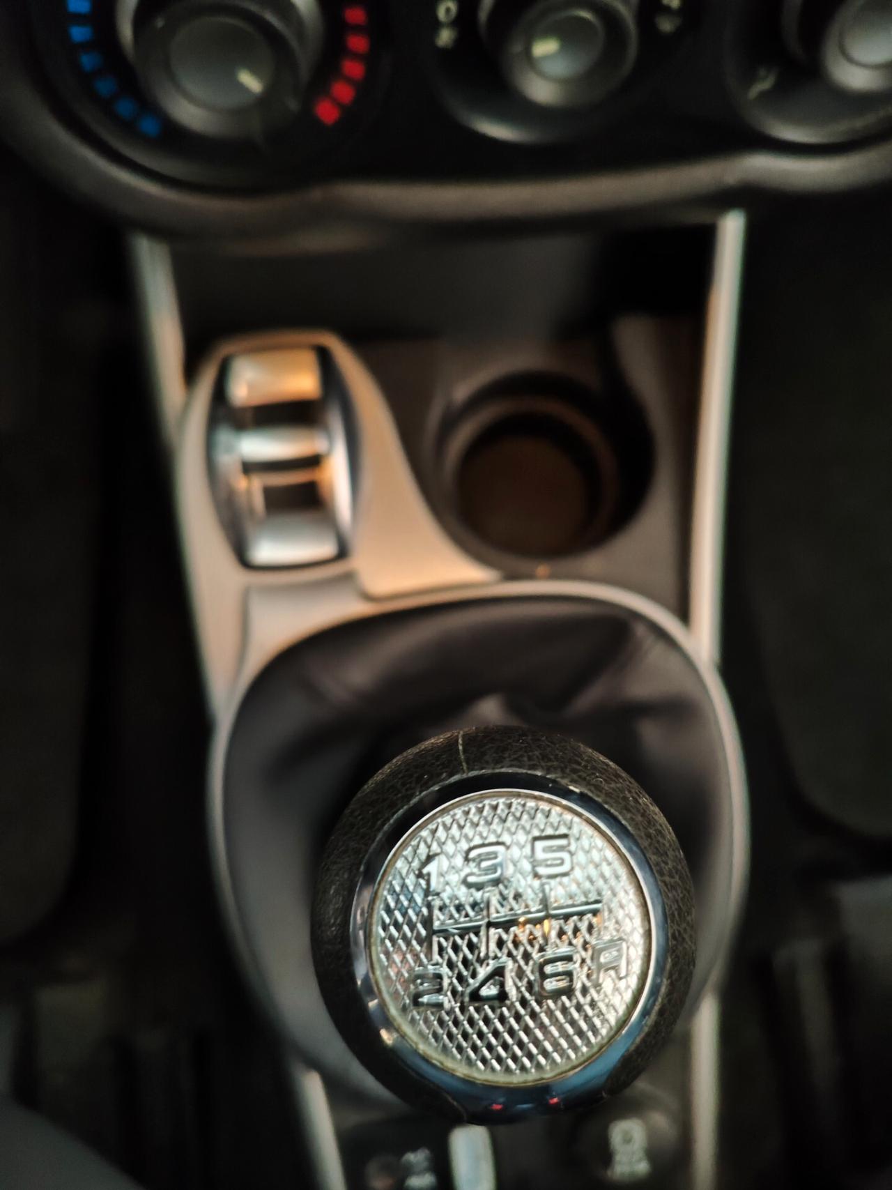 Alfa Romeo MiTo 1.4 105 CV M.air S&S Distinctive Sport Pack