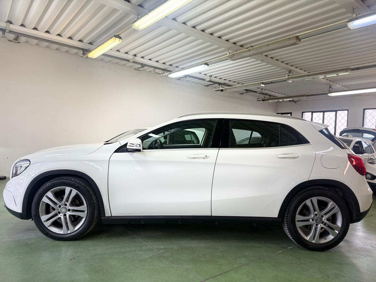 Mercedes-benz GLA 200 Automatic Premium