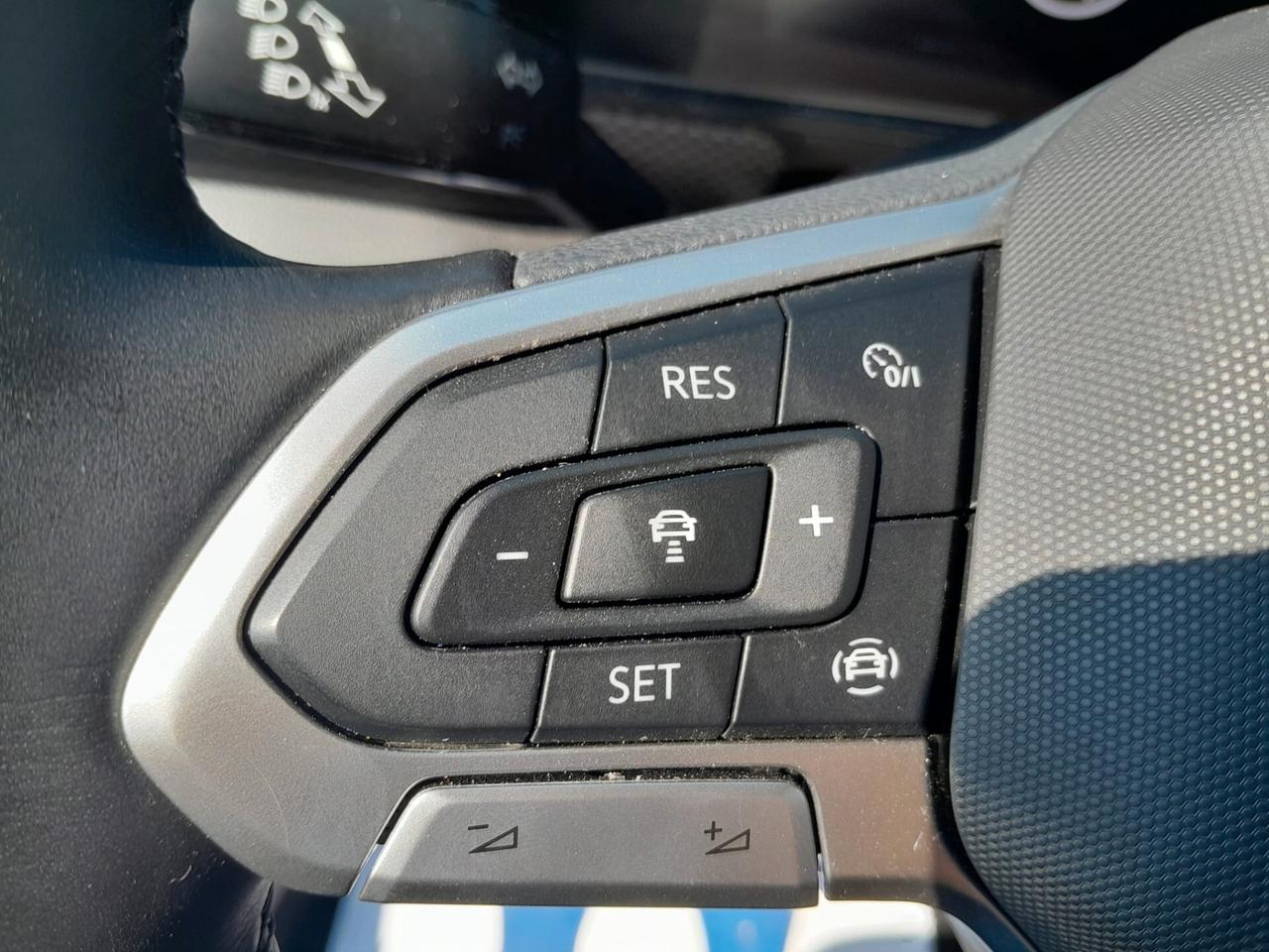 VOLKSWAGEN T-CROSS 1.0 TSI STYLE 95CV AZIENDALE