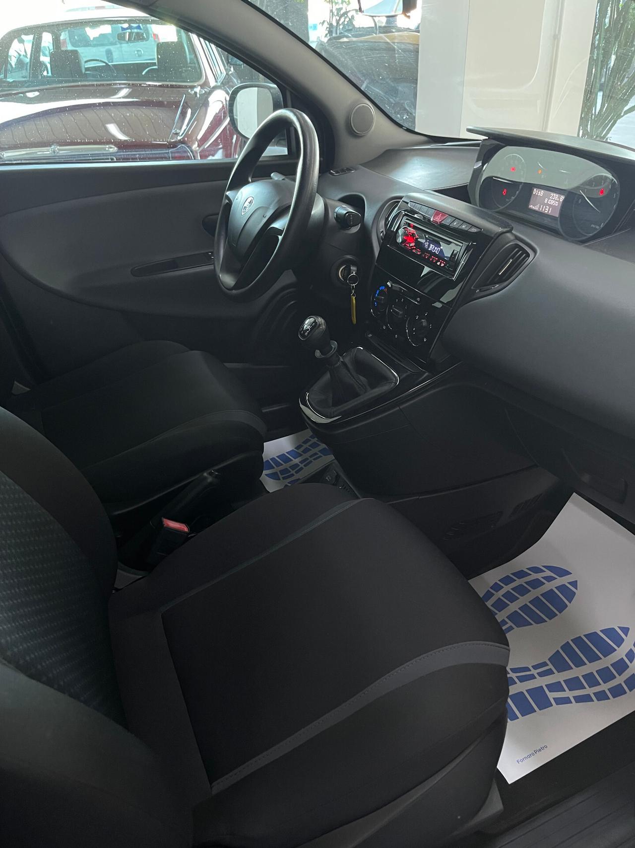 Lancia Ypsilon 1.2 69 CV 5 porte GPL Ecochic Gold