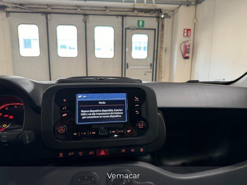 FIAT Panda 1.0 FFly 70cv S&S Hybrid-RADIO BT-SOLO KM 10900! NEOP !!