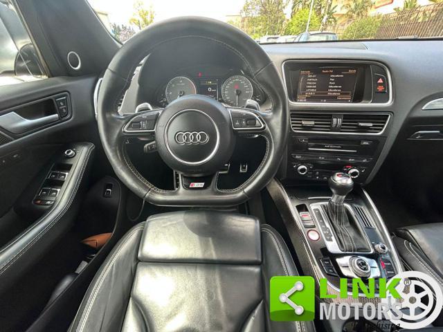 AUDI Q5 3.0 V6 quattro tiptronic business