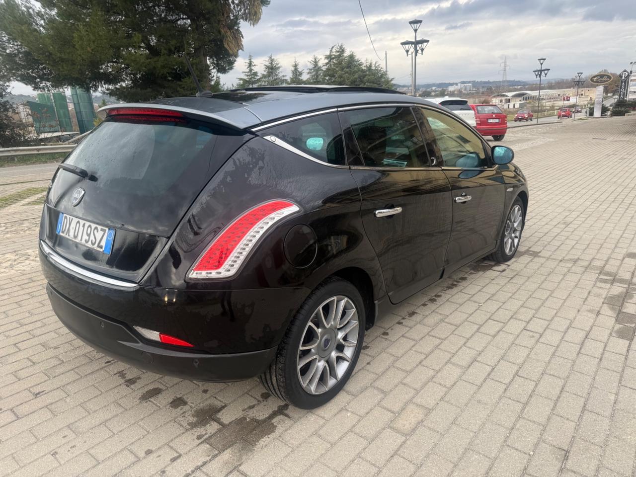 Lancia Delta 1.6 MJT DPF Platino
