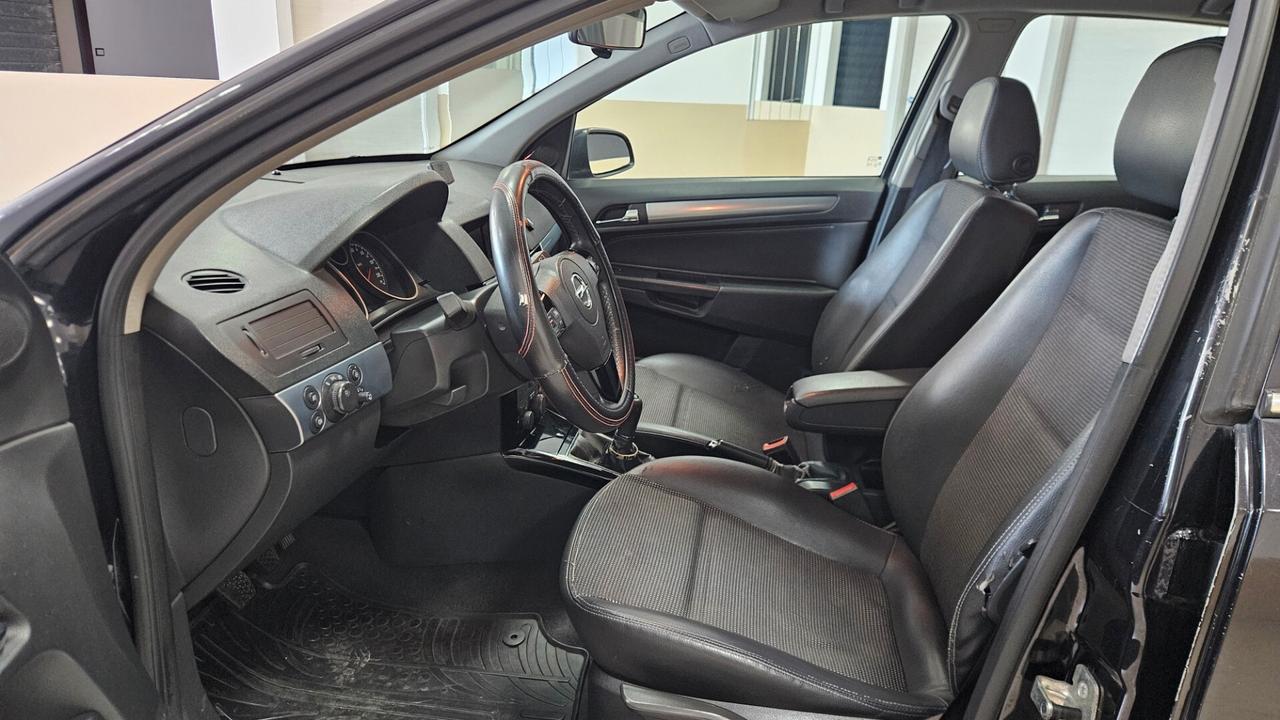 Opel Astra 1.7 CDTI 101CV 5 porte Cosmo