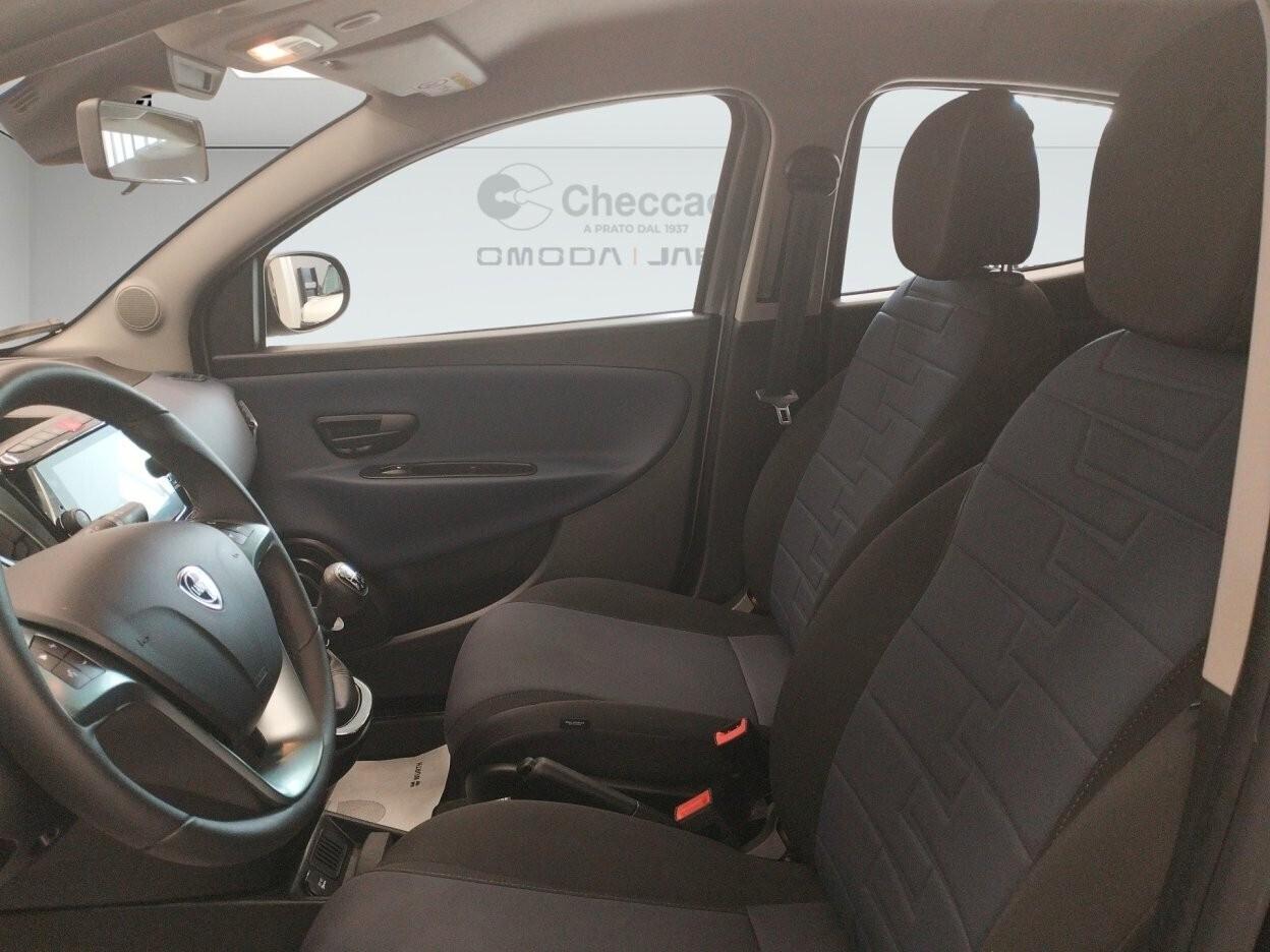Lancia Ypsilon 1.0 firefly hybrid Gold Plus s