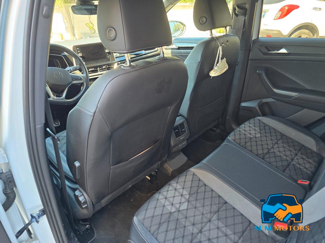Volkswagen T-Roc 1.0 tsi R-Line 110cv