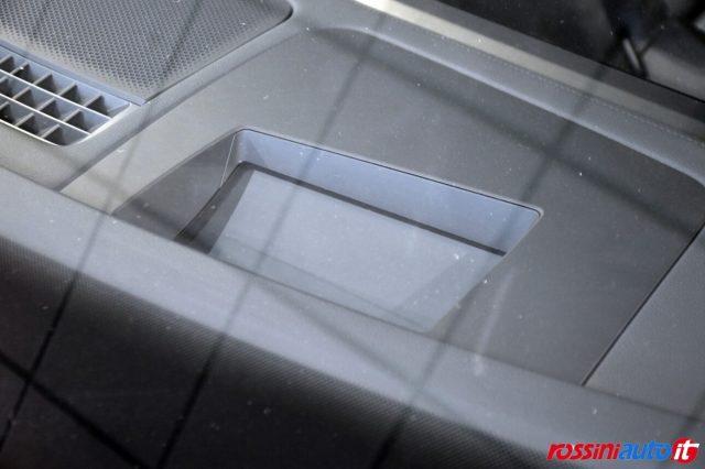 VOLKSWAGEN Tiguan 2.0 TDI 150 CV DSG EDITION PLUS + R18 + GANCIO TRA