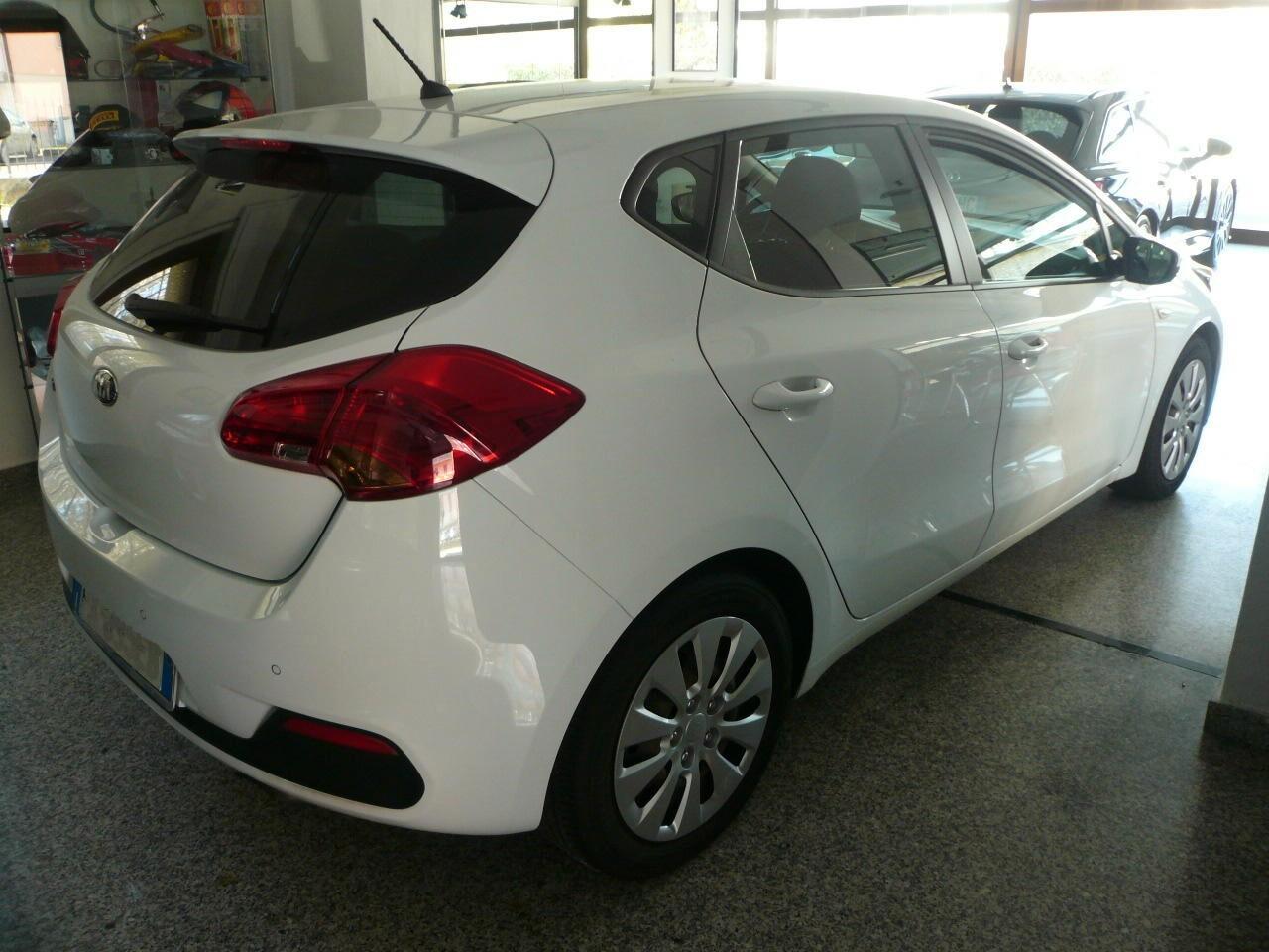 Kia Ceed cee'd 1.4 CVVT 5 porte Cool