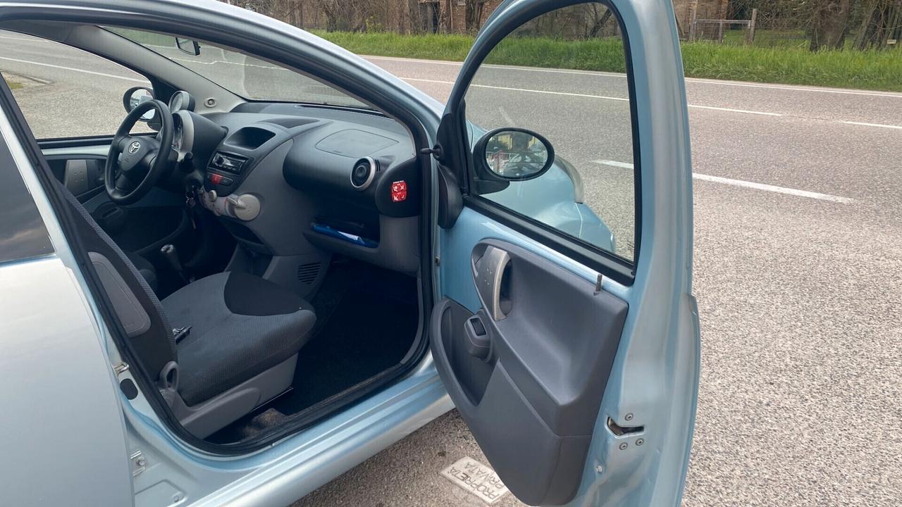 Toyota Aygo 1.0 12V VVT-i 5 porte