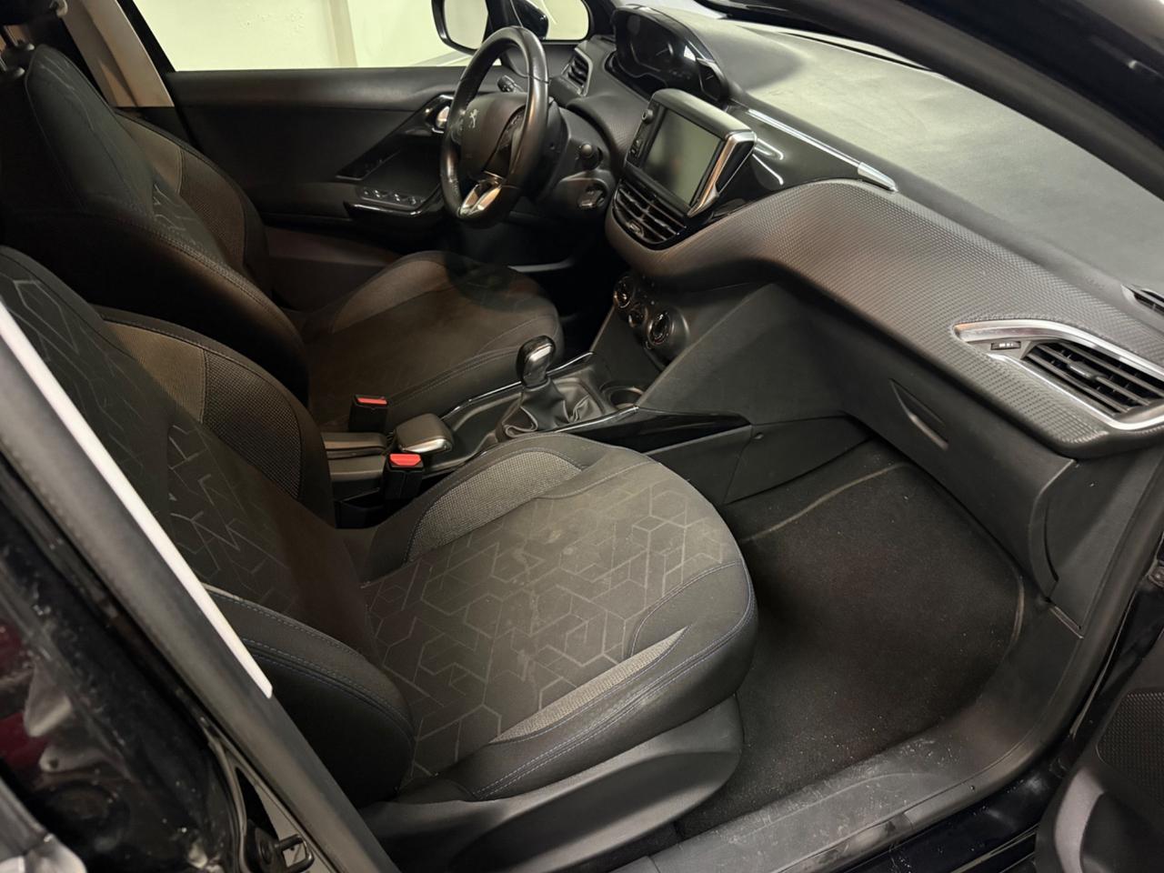 Peugeot 2008 PureTech 82 S&S Allure