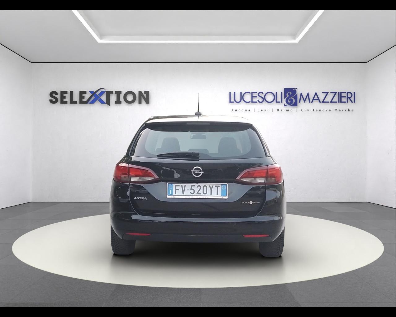 OPEL Astra 1.6 CDTi 110CV S. Tourer Innovetion