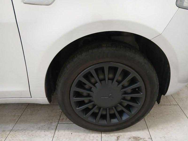 Lancia Ypsilon 1.2 Silver Gpl 69cv