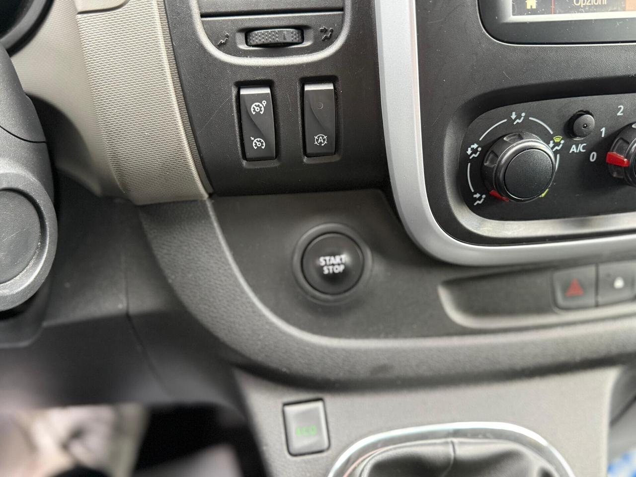 Renault Trafic T27 1.6 dCi 125CV 9 POSTI