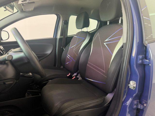 LANCIA Ypsilon 1.2 69 CV 5 porte Gold