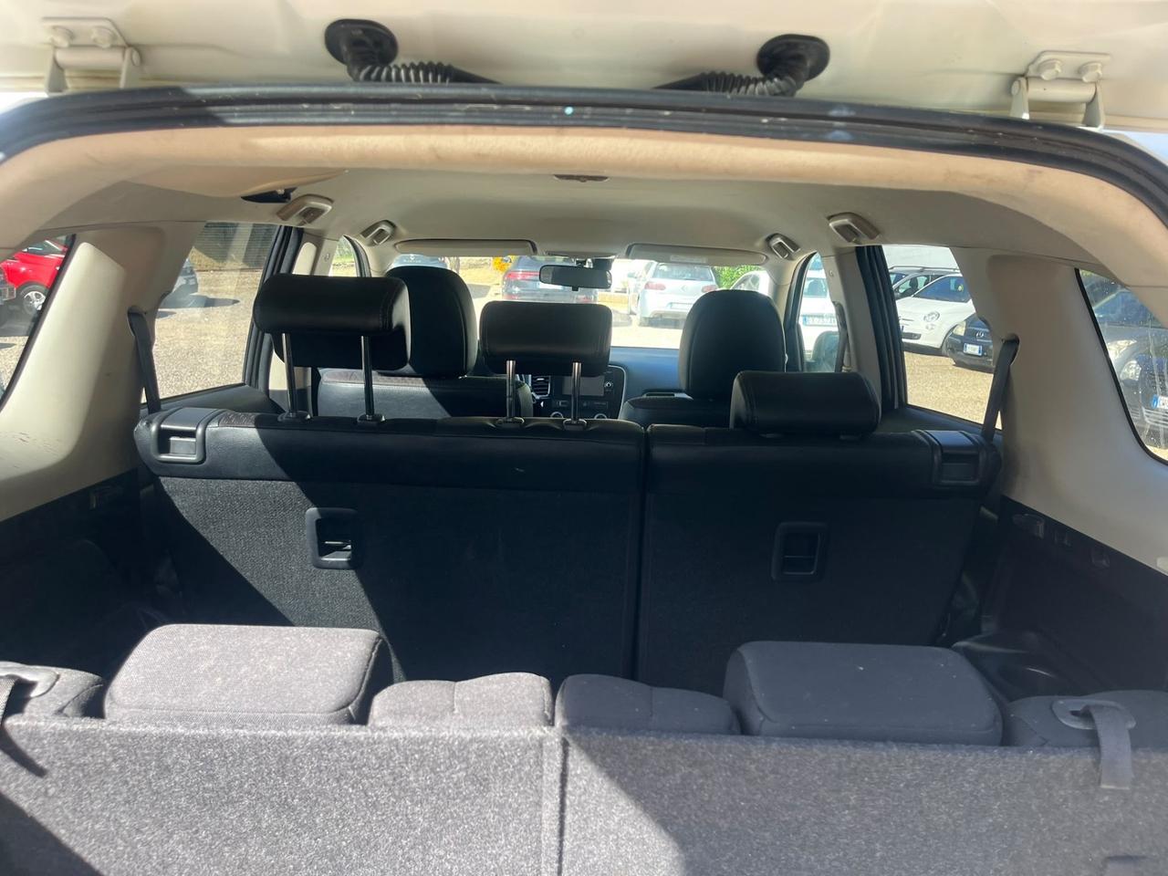 Mitsubishi Outlander 2.2 Diesel // 4X4 // 7 Posti