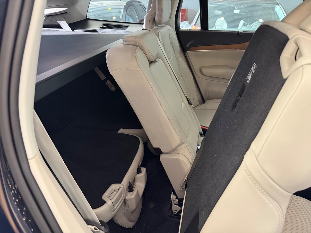 Volvo XC 90 XC90 B5 (d) AWD Geartronic 7 posti Momentum