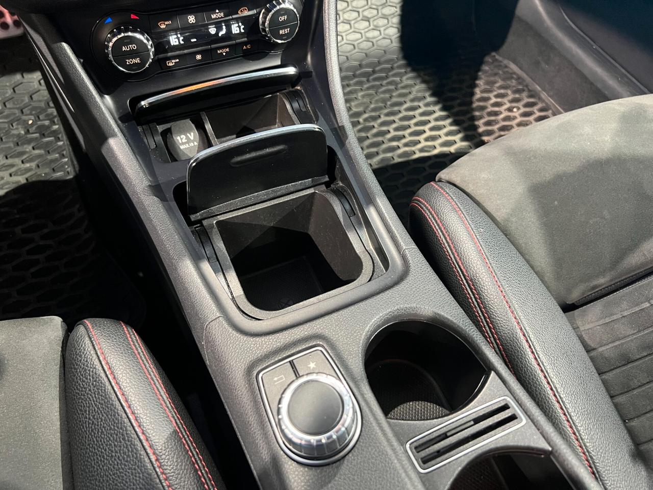 Mercedes-benz GLA 200d Auto 4Matic Premium TETTO