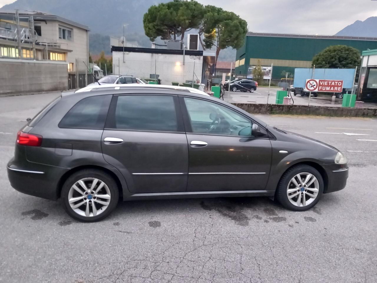 Fiat Croma 1.9 Multijet 16V Must