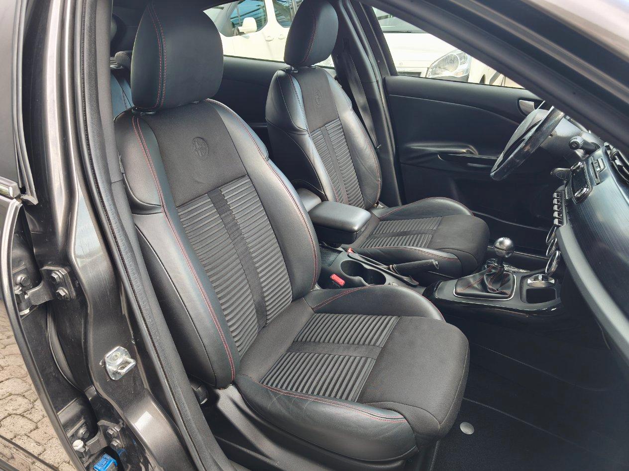 Alfa Romeo Giulietta 1.4 t. Distinctive 120cv OK NEOPATENTATI
