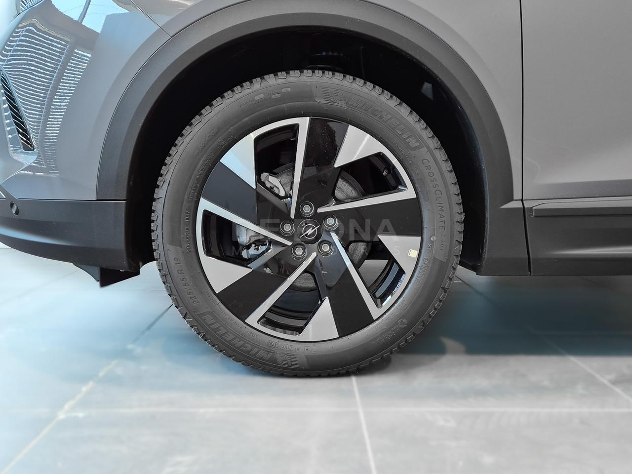 Opel Grandland 1.2 hybrid edition 145cv e-dcs6