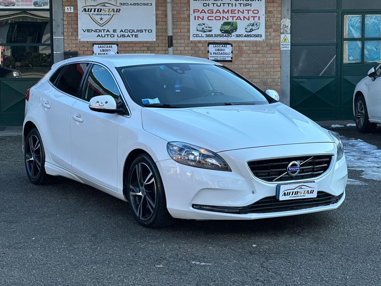 Volvo V40 D2 1.6 Geartronic r-design 2015