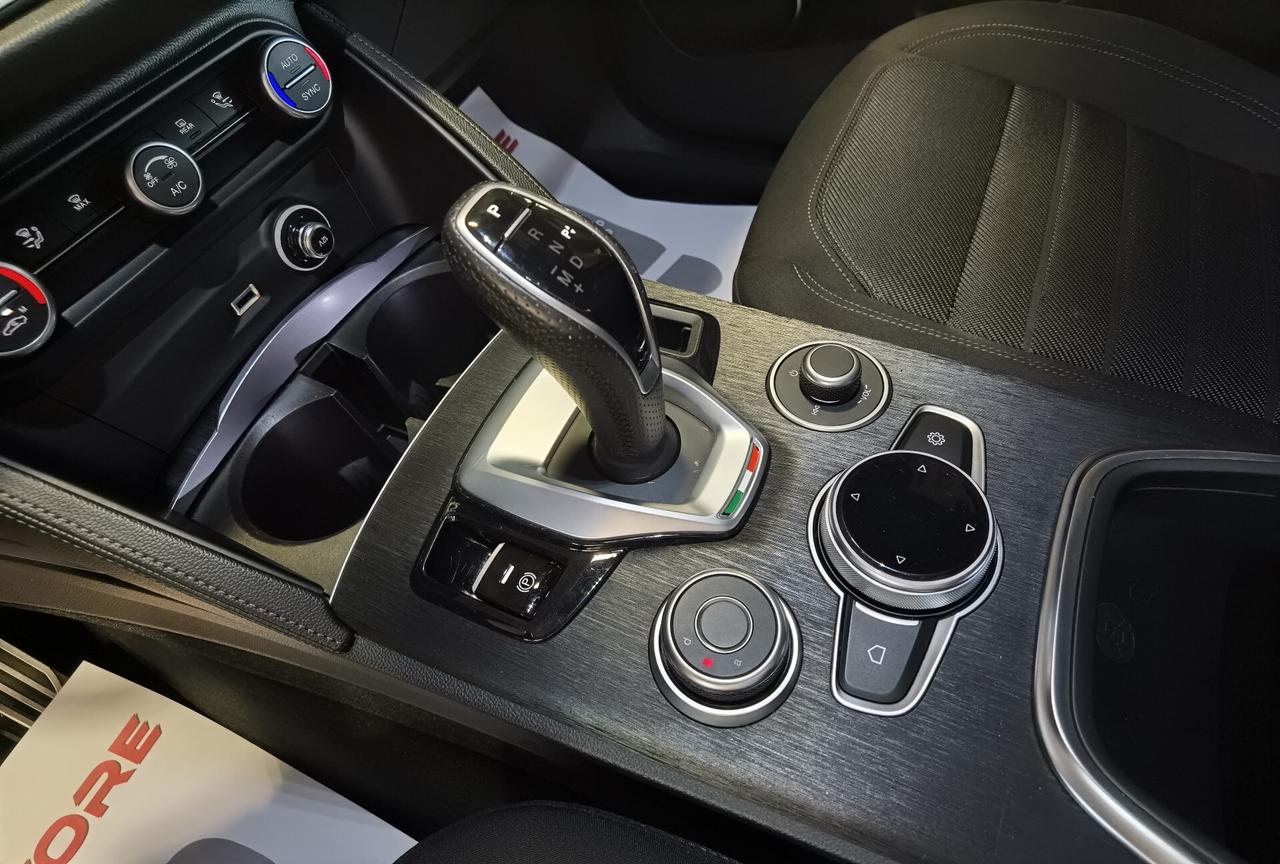 Alfa Romeo Stelvio 2.2 TD AT8 Q4 Super Business